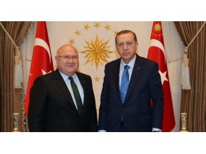 Cumhurbaşkanı Başdanışmanı Şener: "Türkiye Kurtuluş Mücadelesi Veriyor"