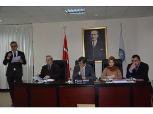 Akçakoca Belediye Meclisi Olağanüstü Toplandı
