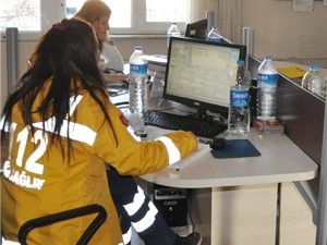 'Alo 112 mi? Gelirken 2 ekmek alır mısın'