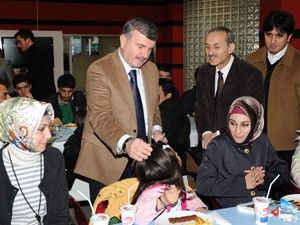Başkan Akyürek Van'lı öğrencilerle buluştu