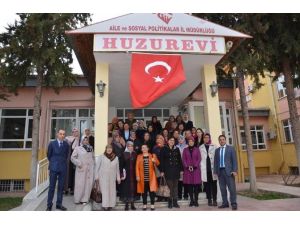 Kadın Kültür Merkezi’nden Huzurevine Ziyaret