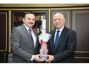 Koç Holding Ceo’sundan Soma Ziyareti