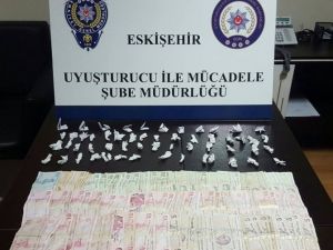 Eskişehir’de Uyuşturucu Operasyonu, 2 Gözaltı