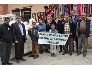 Roman Derneğinden Bayırbucak Türkmenlerine Yardım