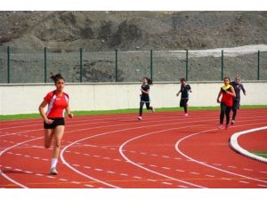 Puanlı Atletizm Müsabakaları Yapıldı