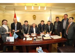 Akyazı Belediyesi’nde Toplu İş Sözleşmesi İmzalandı