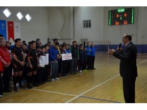 Futsal Yarı Final Grup Müsabakaları Başladı