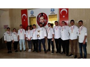 Yemek Yarışmasında Selçuk’a 8 Altın 2 Gümüş Madalya