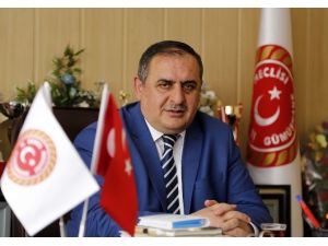 Gümüşhane İl Genel Meclisi Başkanı Şerif Bayraktar Güven Tazeledi