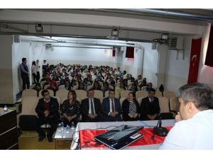 Öğrencilere ’mesleki Eğitimde Kariyer Günleri’ Konulu Seminer