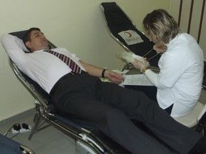 Karapınar Emniyet Müdürü Aksoy'dan kan bağışı
