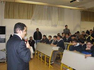 Bağımlılığa ve çeteleşmeye hayır