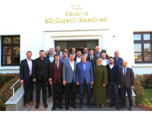 Başkan Toçoğlu Ak Parti Serdivan Teşkilatını Ağırladı