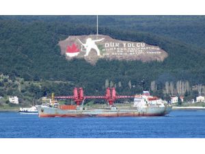 Rus Askeri Kargo Gemisi Çanakkale Boğazından Geçti