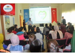 Öğrencilere Teog Sınavı İçin Seminer Verildi