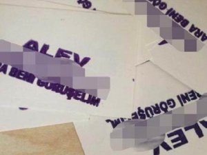 Otobüs Duraklarına 'Fuhuş' Kartviziti Atan Kişi Tutuklandı