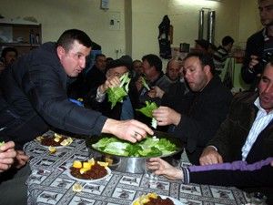 Derbent'te çiğ köfte gecesi