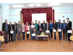 Dinar Halk Eğitimi Merkezi Müdürlüğünün Açtığı İngilizce Kursu Sona Erdi
