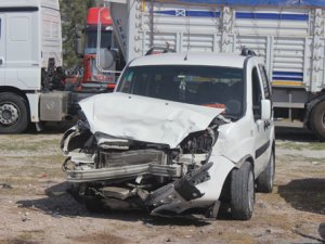 Karapınarda trafik kazası :3 yaralı