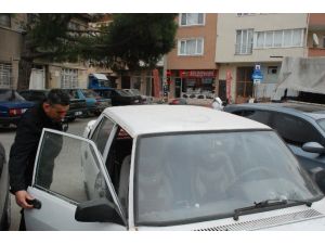 Plakasız Araç Polisi Alarma Geçirdi