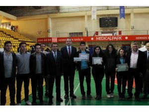Gebze’de Düzenlenen Liseler Arası Bilgi Yarışması Sonuçlandı