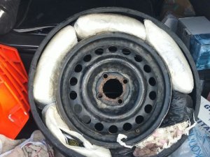 Yedek Lastikten Esrar Çıktı