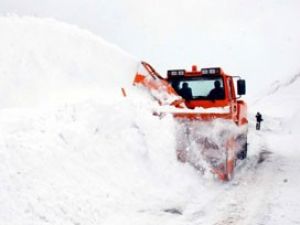 Giresun'da çığ düştü: 18 kişi mahsur