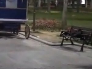 Liselinin unuttuğu okul çantası paniğe neden oldu