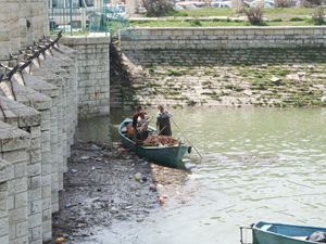 Beyşehir Gölü'nde bahar temizliği