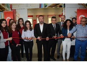 İzmit Belediyesi Okullara Desteğini Sürdürüyor