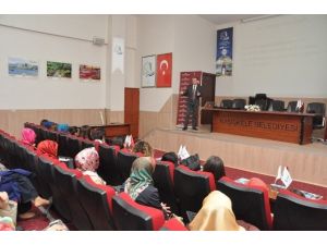 Başiskele Belediyesi’nden Sağlık Konferansı