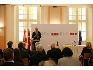 Ab Bakanı Bozkır, Avusturya’nın Başkenti Viyana’da Konferans Verdi