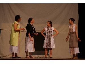"15. Amatör Tiyatro Günleri" Anadolu Üniversitesi’nde Başladı