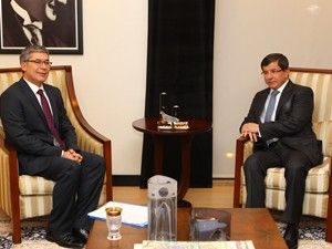 Babaoğlundan Davutoğluna ziyaret