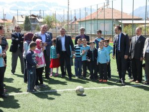 Seydişehir Saadetler Mahallesi sentetik çim sahası açıldı