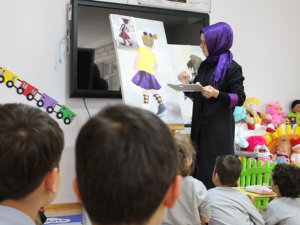 Meslek tanıtımını öğrenci velileri yapıyor