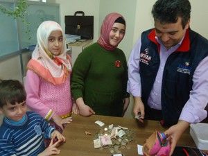 Hayır testisi hayır yolunda kırıldı