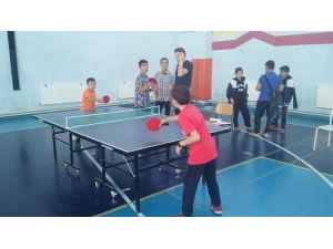 Hisarcık’ta Ortaokullar Arası Masa Tenisi Turnuvası Sona Erdi