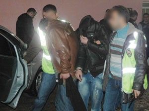 Hırsızlar, işyeri sahibinin kimliğini de çaldılar.