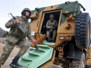 Profesyonel askerler 'göreve hazır'