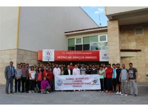 Erzincan’da Tenis Antrenör Kurusu Açıldı