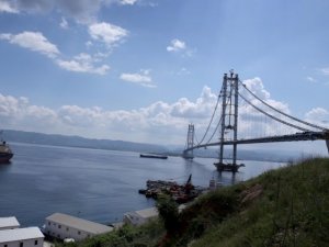 Osman Gazi Köprüsü neden kavisli yapıldı?