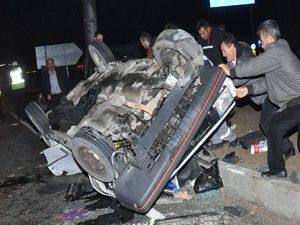 Aksaray'da otomobil ile kamyon çarpıştı