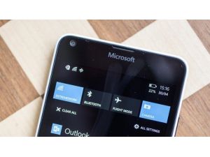 Microsoft Akıllı Telefon Sektörüne Yenildi