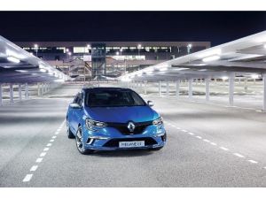 Yeni Renault Megane Adanalıların Beğenisine Sunuldu