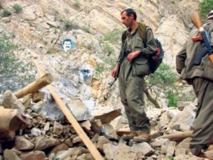 PKK, önce infaz ediyor sonra 'kahramandı' diyor