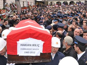 Savcının cenazesi babasının mezarına defnedildi