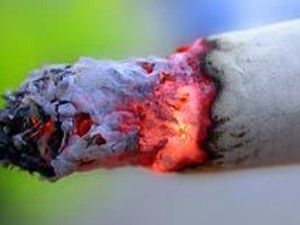 Dünya'da 6 ölümden 1'i sigaradan