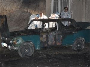 Yanan araçtan çocuk cesedi çıktı