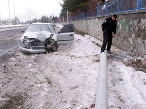 Seydişehir'de trafik kazası: 3 yaralı